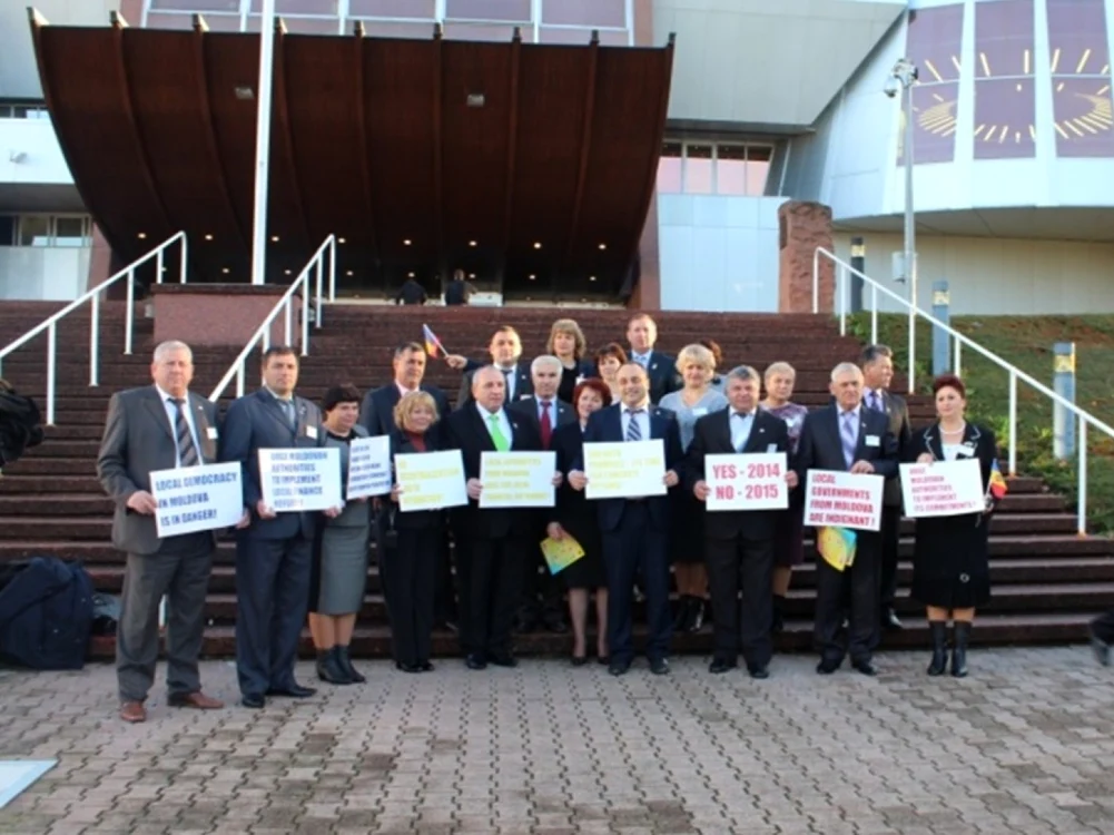 Aleşii locali au organizat un flashmob în Strasbourg FOTO calm.md