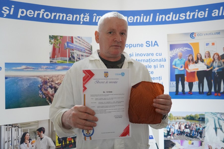 Pâinea cu gust de friptură, inovația unor profesori de la Facultatea de Știința și Ingineria Alimentelor din Galați