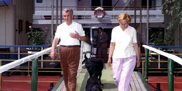 Corbu și Șarona, cei doi labradori ai cuplului Ceaușescu