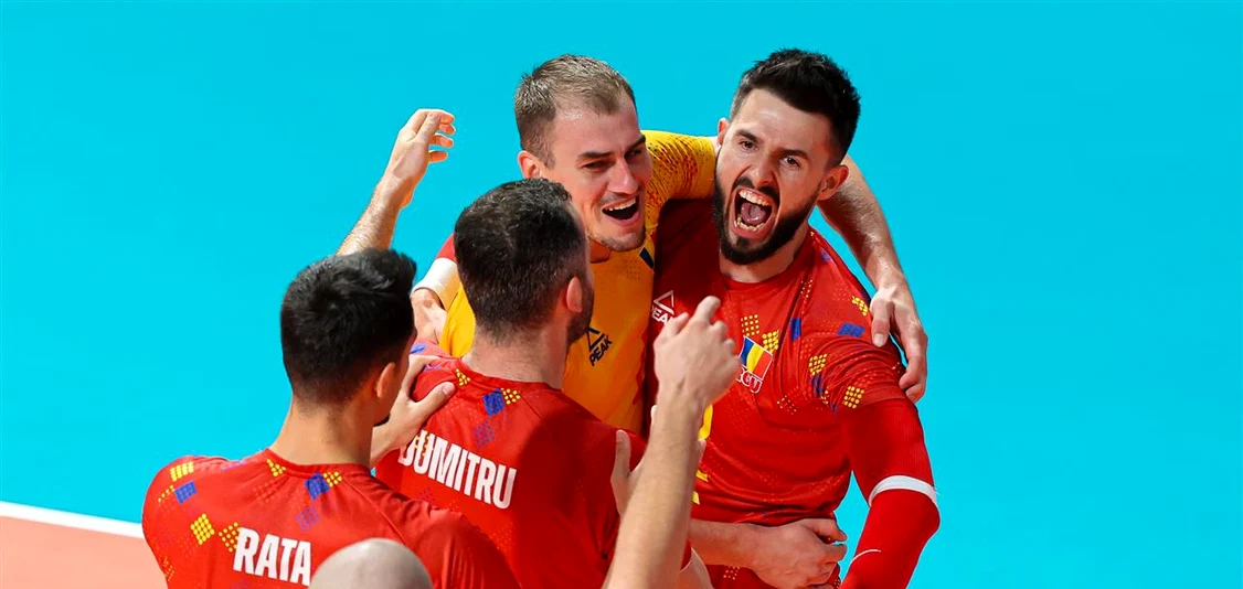 Alexandru Rață și compania, în fața unei performanțe extraordinare. Foto Facebook FR Volei 