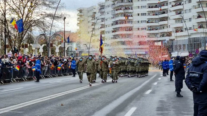 Paradă militară la Alba Iulia