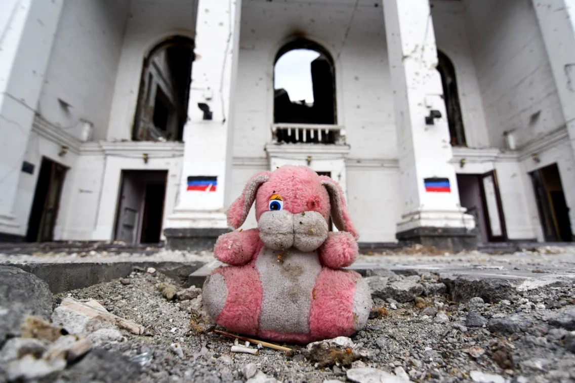 Război Ucraina - ziua 81 - Mariupol bombardat - 15 mai 2022 / FOTO Profimedia