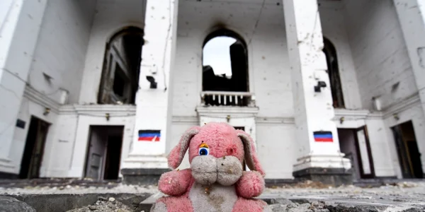 Război Ucraina - ziua 81 - Mariupol bombardat - 15 mai 2022 / FOTO Profimedia