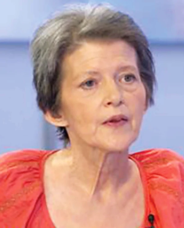 2014. Boala şi timpul şi-au pus amprenta pe chipul Angelei