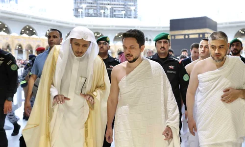 Printul Hussein al Iordaniei in pelerinaj la Mecca   Casa regala (1) jpg