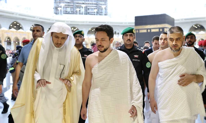 Printul Hussein al Iordaniei in pelerinaj la Mecca   Casa regala (1) jpg