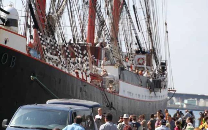 Afluenţă de public la prima regată a navelor cu pânze din Marea Neagră Foto Black Sea Tall Ships 2014