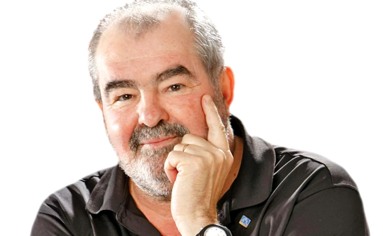
    George Stanca  