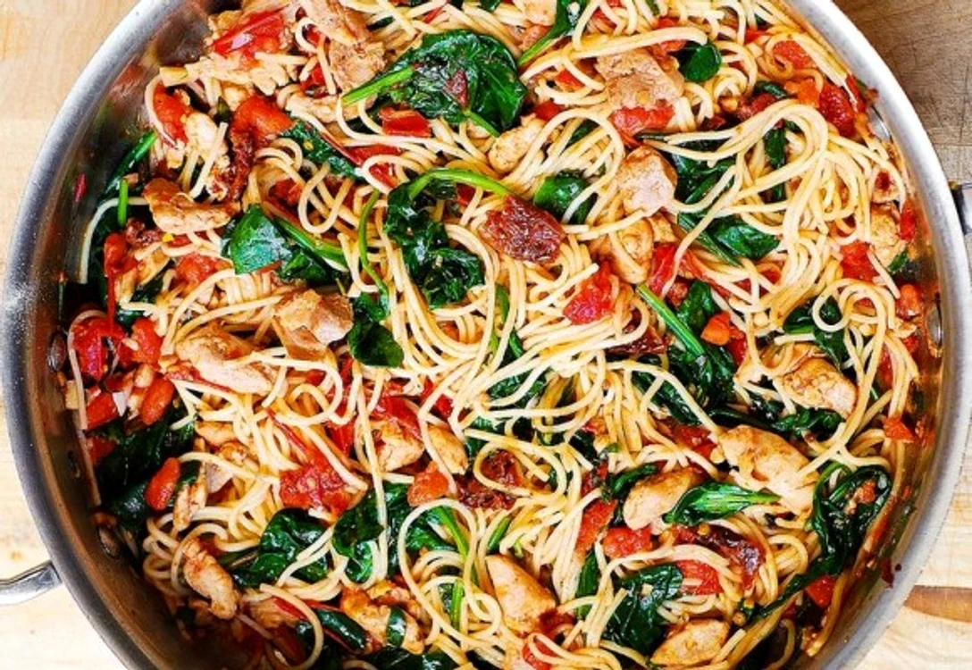 
    Vei să prepari un fel de mâncare delicios şi sănătos? Încearcă pentru cină această reţetă.clickpoftabuna.ro  