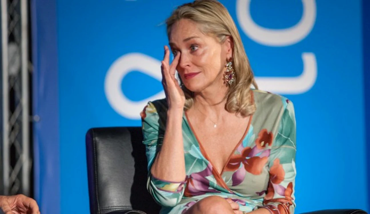 
    Sharon Stone (56 de ani)  