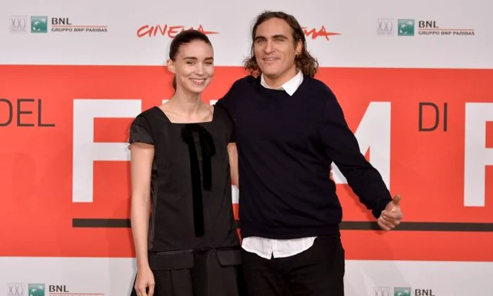 1 joaquin phoenix rooney mara gettyimages 187556217 jpg jpeg