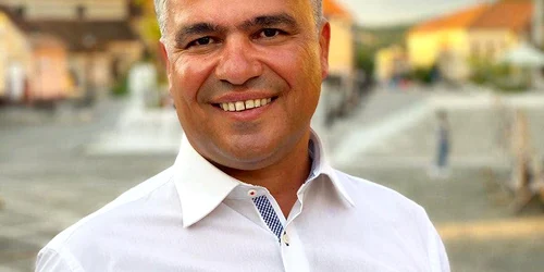 Adrian Veștea  fb Adrian Veștea jpg