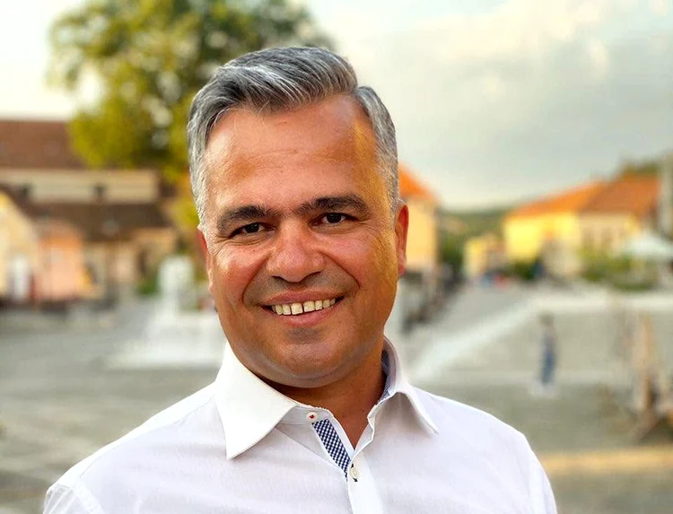 Adrian Veștea, noul premier desemnat. FOTO FB Adrian Veștea 