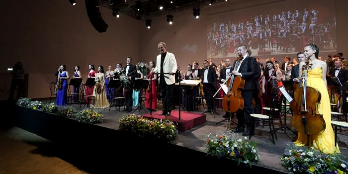 orchestra romana de tineret kla milano