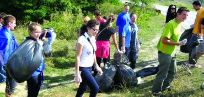 Iaşi: Regiunea pe scurt / Dealul Măgura, ecologizat de studenţi