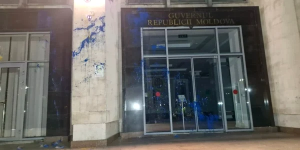 vandalism guvernul republicii moldova FOTO POLIȚIA REPUBLICII MOLDOVA jpg