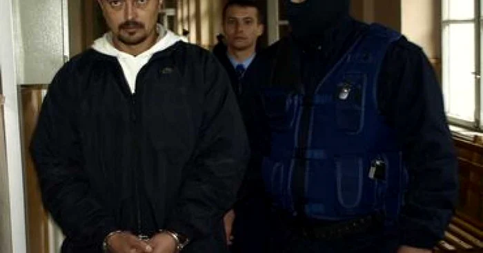 Paul Popa este aşteptat la tribunal.