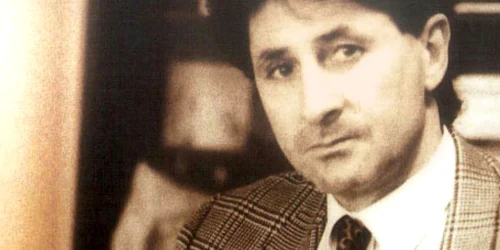 Cornel Dinu, un fost fotbalist care ştie multe despre partea tactică a Revoluţiei. Fotografia datează chiar din decembrie 1989