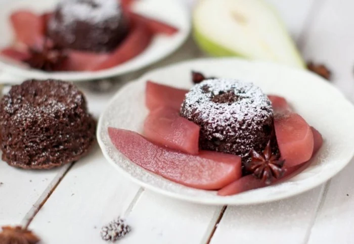 
    Răsfaţă-te cu aceste brioşe pufoase cu ciocolată şi pere!clickpoftabuna.ro  