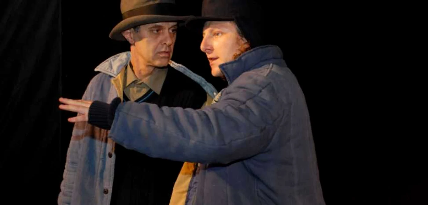 Imagine din piesa "Fiarele". Teatrul Dramatic Galaţi