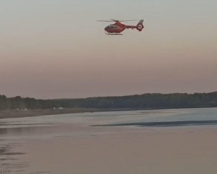 Bărbat de 46 de ani, găsit înecat la Cotul Măcinului. A fost recuperat de pompieri din apele Dunării