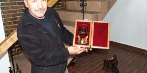 Silviu Zetea a reuşit să transforme ţuica în marcă de lux