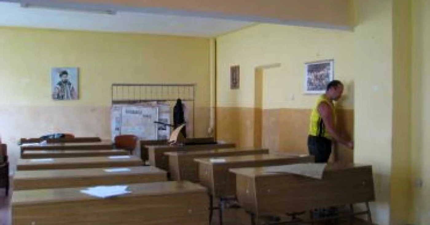 Bistriţa: Autorizaţiile pentru şcoli se dau pe răspunderea directorilor