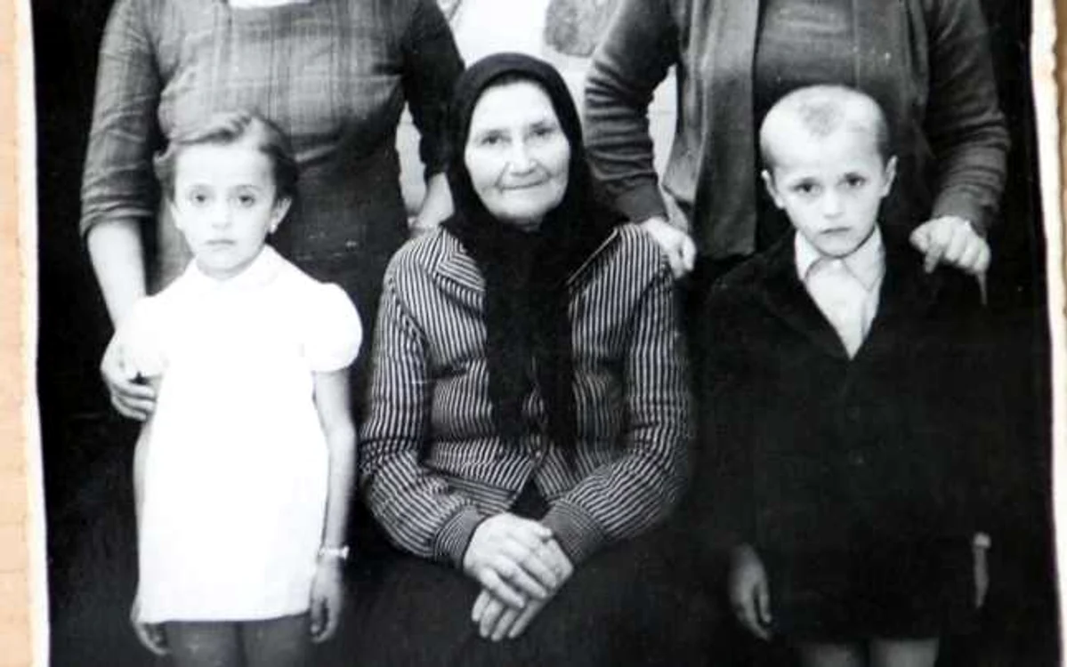 ARHIVĂ