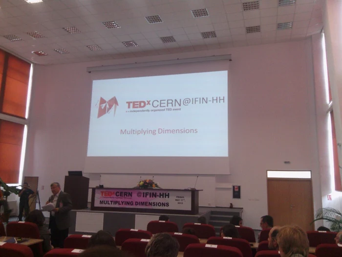 TEDx CERN vine în premieră în România