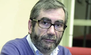 Antonio Muñoz Molina (II) despre fragilitatea binelui şi necesara reducere a propriei genialităţi jpeg
