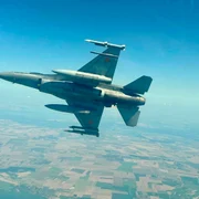 MApN a publicat imagini din timpul misiunii F-16 de doborâre a celei de-a treia drone