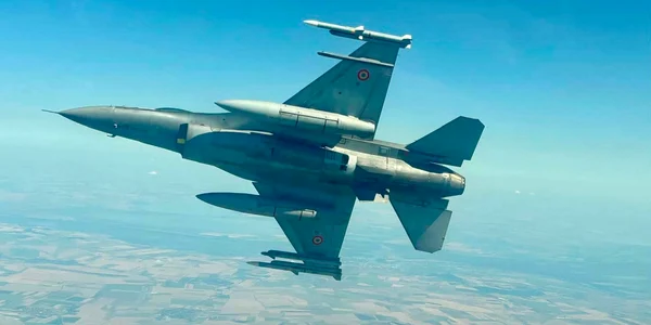 MApN a publicat imagini din timpul misiunii F-16 de doborâre a celei de-a treia drone