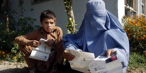 Zeci de femei din Afganistan se sinucid în fiecare an pentru a scăpa de căsătoriile aranjate