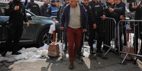 Georgescu săltat și dus la parchetul general FOTO INSTANT CG PG 006 INQUAM Photos Malina Norocea jpg