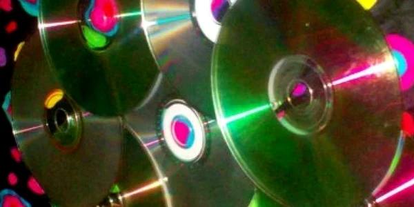 Pentru cele 18 CD-uri, DJ-ul riscă cinci ani de închisoare