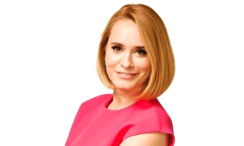 andreea esca jpeg