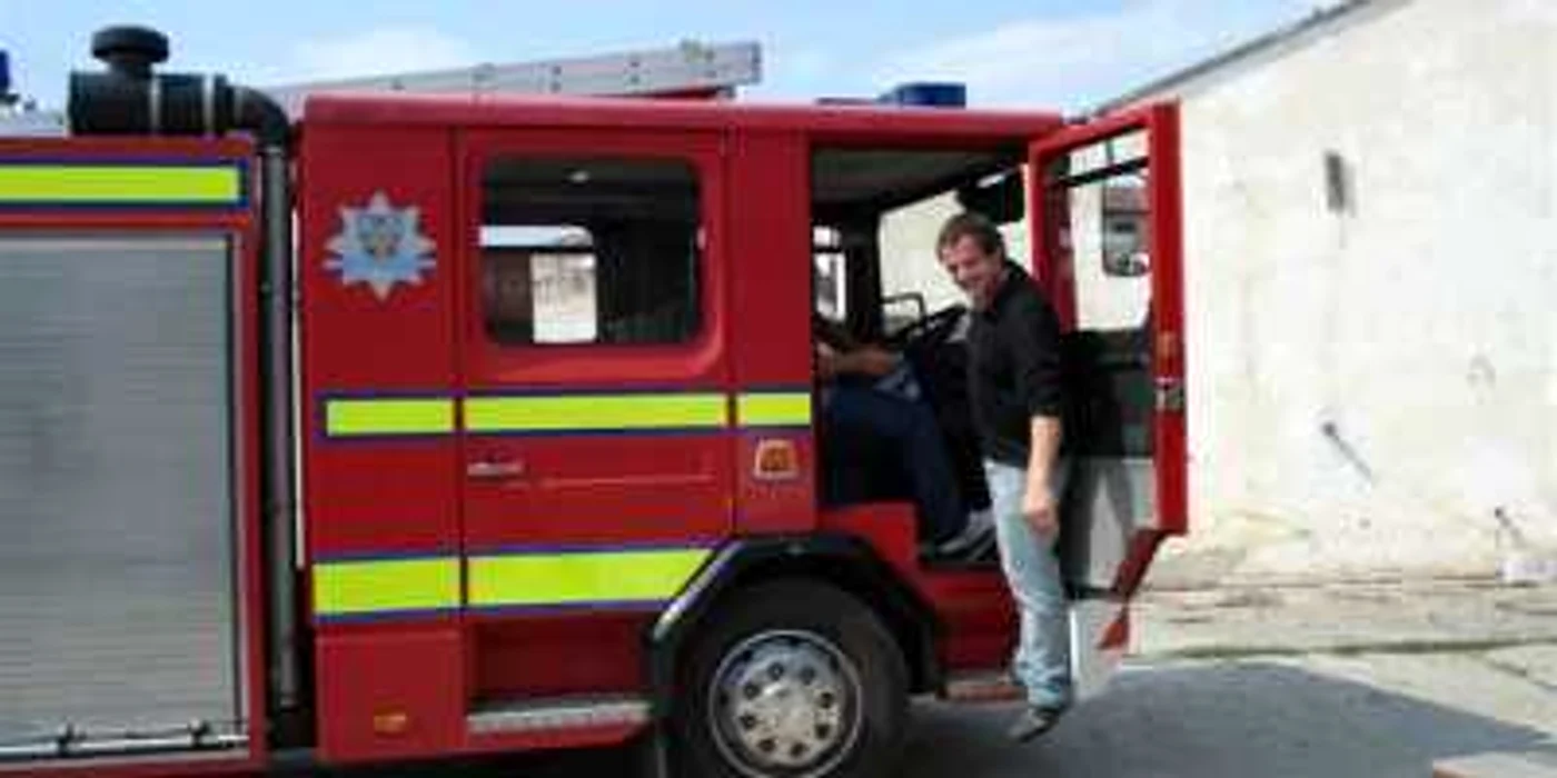 Autoutilitara a fost donată Fundației de Sprijin Comunitar de Marea Britanie