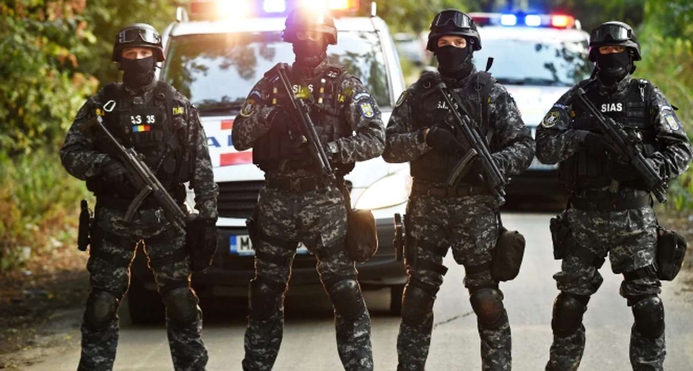 
    Mascații sunt polițiștii invidiați de toți, temuți de mulți dar a căror viață este cunoscută de puținiFoto: politiaromana.ro  