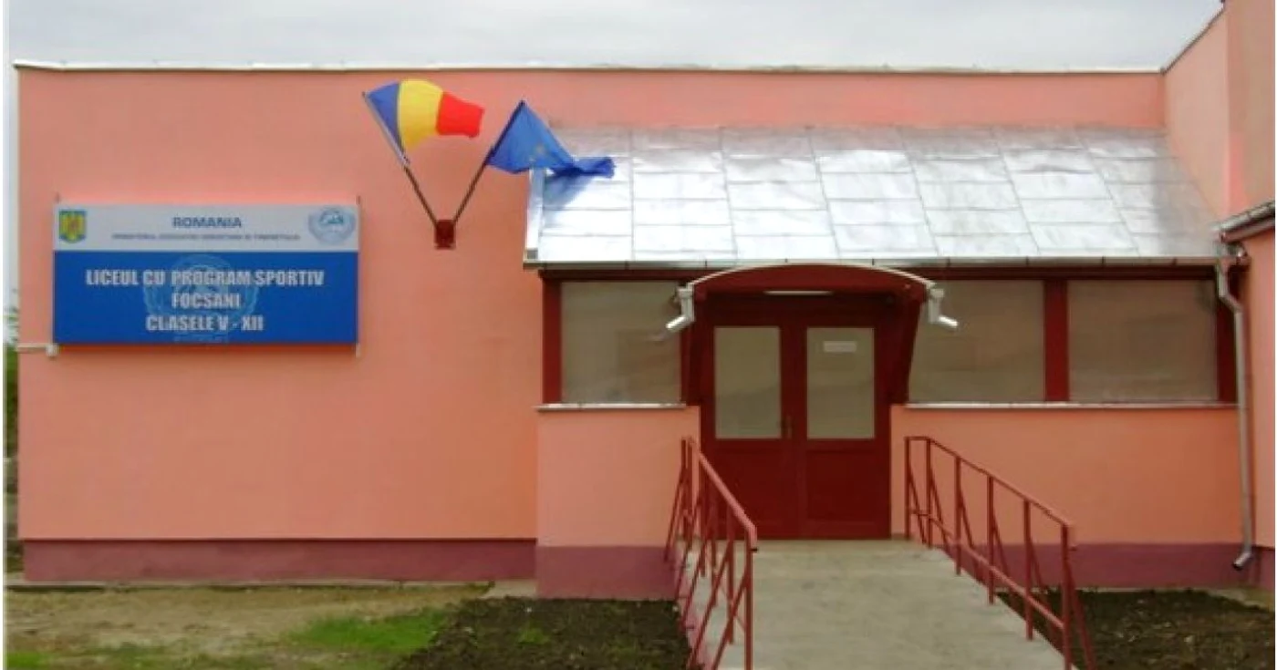 Bătaia a avut loc în toaleta liceului