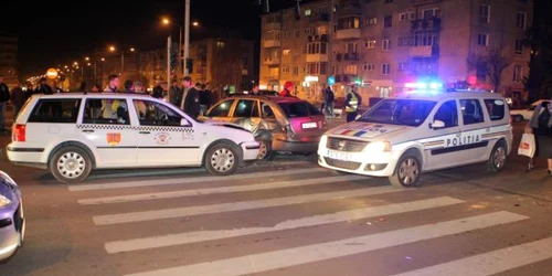 Traficul a fost blocat pe strada Zorilor Foto: Bogdan Crăciun