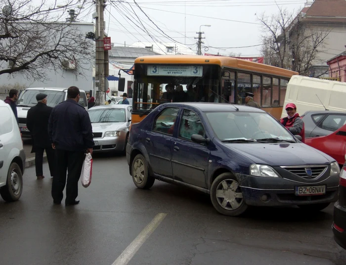 Ambuteiaj în apropierea Pieţei Centrale