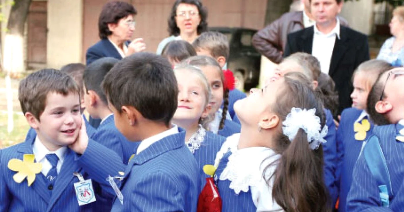 Elevii de clasa I se pot considera fericiţi că îşi pot alege de-acum şcoala pe care să o urmeze