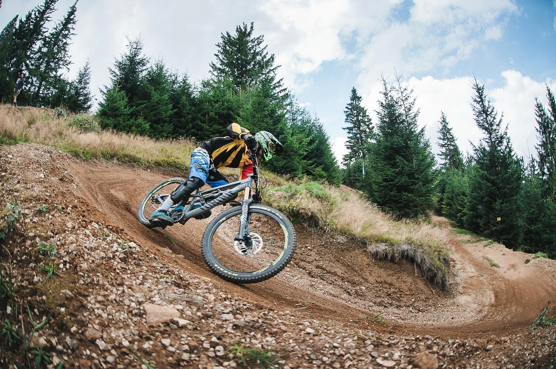 Fetele care doresc să participe la acest eveniment vor fi în grija Luanei Cherecheș, câștigătoare a Campionatului Național de downhill în 2017 și 2018.Foto: Click!