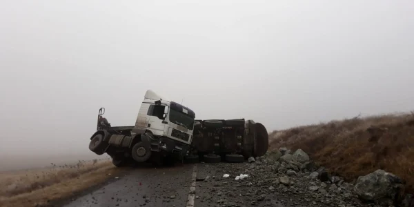 camion piatra