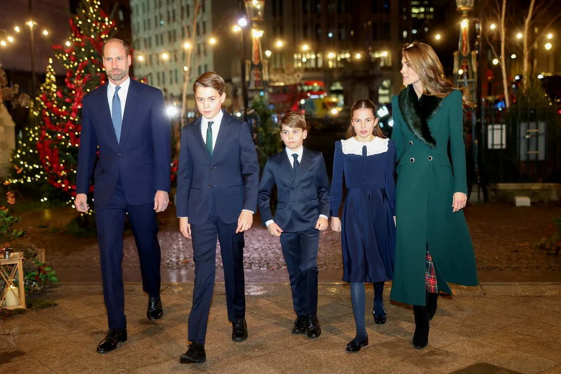 Prințul William, Kate Middleton, George, Charlotte și Louis