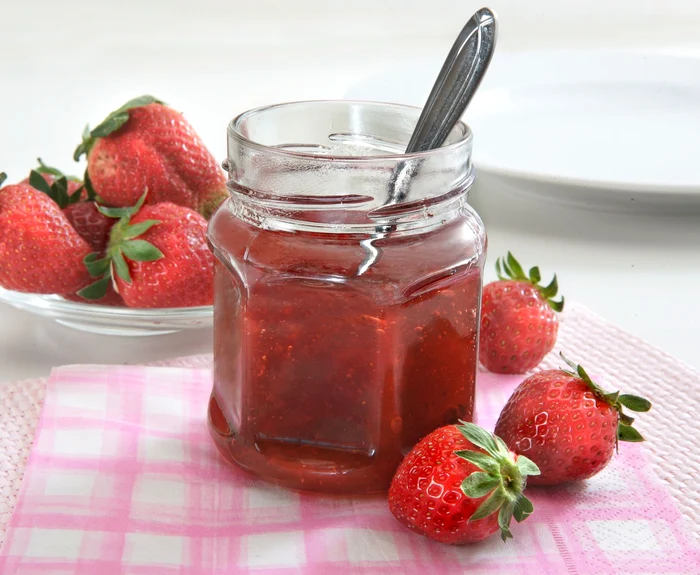 Secretul bunicii pentru a rezista dulceața în cămară