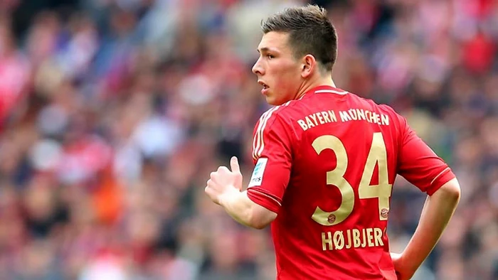 La 17 ani şi 251 de zile, Pierre Hojbjerg a devenit cel mai tânăr debutant al lui Bayern în Bundesliga, în meciul de sâmbătă, cu Nurnberg (4-0) / Foto: bundesliga.com