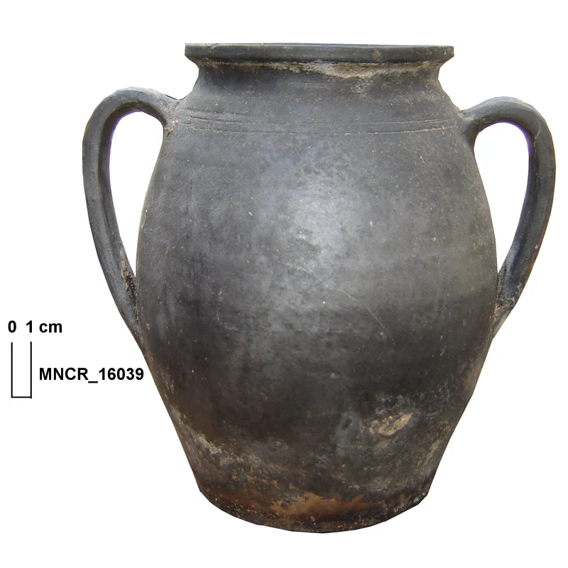 Oală ceramică (© Arhiva Muzeului Național al Carpaților Răsăriteni)