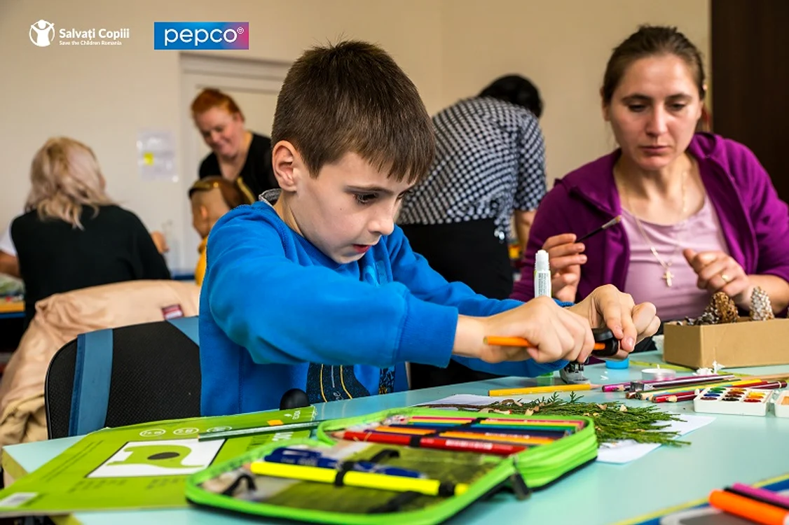 Copiii români, singuri de Paște - Foto Facebook Salvați Copiii