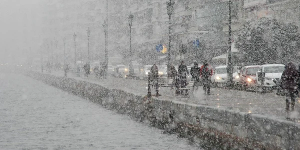 Ninsoare zapada la Salonic Grecia FOTO Profimedia